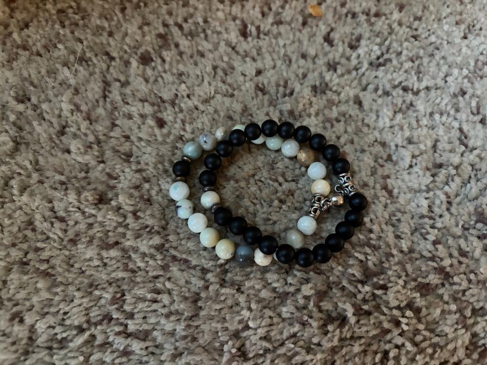 NWoT beaded bracelet black and white